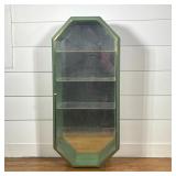 STUDIOCRAFT INC. SHOWCASTLES GREEN OCTAGONAL HANGING DISPLAY CASE / CURIO CABINET