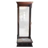 CARVED WOODEN STANDING PIER MIRROR WITH SOLOMONIC COLUMNS