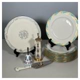 (16pc) LENOX BELLEVUE SEA-GREEN PORCELAIN DINNER PLATES AND GIFTWARE COLLECTION