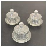 (3pc) SET OF THREE CLEAR GLASS INDIVIDUAL BUTTER DISHES WITH DOMES