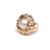 14K Yellow Gold & Pearl Cocktail Ring (sz 6)