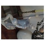 FANTASTIC ESTATE SELLING TO WALLS