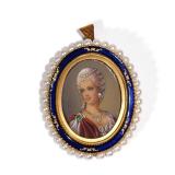 LOT 110 | ITALIAN GOLD & GEMSTONE MINIATURE PORTRAIT PIN | Oval portrait of a woman adorned with fiv
