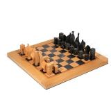 LOT 354 | MODERN STYLE CHESS SET | Complete chess set with matching board, the game pieces and board