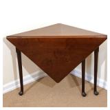 LOT 379 | GEORGE II MAHOGANY HANDKERCHIEF BREAKFAST TABLE | Corner breakfast table; forms square whe