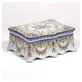 LOT 141 | PORQUIER-BEAU QUIMPER LIDDED BOX | Serpentine edge box painted with faux keyhole, the lid 