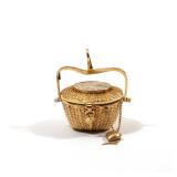 LOT 341 | 18K GOLD NANTUCKET BASKET PENDANT | 18k yellow gold basket pendant with hinged lid, signed