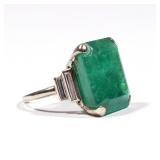 ANTIQUE 20CT COLOMBIAN EMERALD & DIAMOND RING | Having a central (approximately) 20ct natural emeral