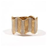 18K CONTEMPORARY WAVE RING | size 6, 5.3g, marked "750" 
