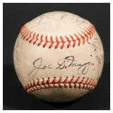 1950 NEW YORK YANKEE SIGNED BASEBALL | With Joe Di Maggio signature on sweet spot, plus Vic Raschi; 