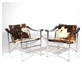 PAIR EARLY CASSINA HORSEHAIR & LEATHER ARMCHAIRS | A pair of early Cassina LC1 Basculant chairs desi