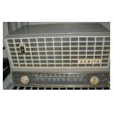 Vintage Zenith AM/FM Radio