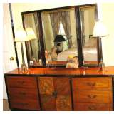 Queen Size Asian Decor Bed Room Set