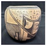 Unsigned Hopi Pot 5 1/2" tall x 6" wide