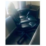 1 of 6 rolling, swivel chairs. They range from $25-45. 