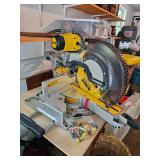 DeWalt Sliding Compound Mitre Saw