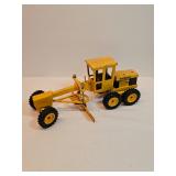 Ertl John Deere Grader