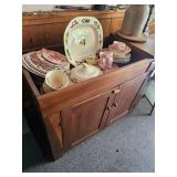 China, Wood Hutch/Server