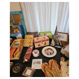 Tchotchkes