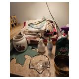 Linens, Table Clothes