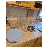 Glassware, Plates, Mixing bowls