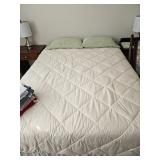 Bed, Mattress, Comforter