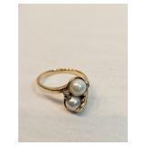 14k Gold Ring With Diamonds And Pearls 