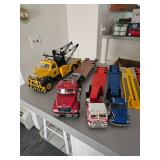 Die-Cast Toy Trucks, Wrecker, Low-Boy, Diecast