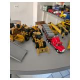 Die-Cast Toy Trucks, Excavator, Bulldozer, Payloader, Roll Back/Flatbed, Diecast