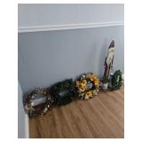 Wreathes, Decorations