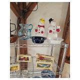 HO Model Railroad Train Cars, Snowman decorations