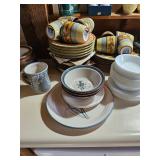 Dinnerware, Plates, Bowls, Mugs