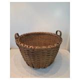 Large Shaker Basket
