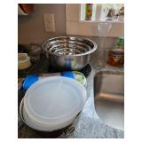 Large set of Viking mixing bowls with rubber bottoms and lids, Glass vase, Tupperware hamburger pres