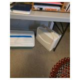 Sewing machine, LARGE lot of sewing supplies