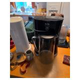 Mr.Coffee tea maker, creamer