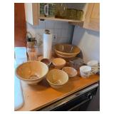 Assorted Stoneware bowls