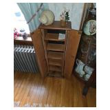 Jelly cupboard, cat decoration, china cabinet