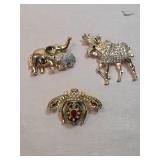 3 Brooches Lot