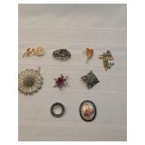 Old Brooches Lot