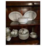 China set with soup taurine, Crown Victoria "Lovelace