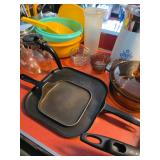 Square fry pan