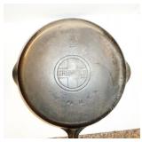 Griswold fry pan no. 9 