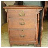 Larkin oak sew chest