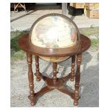 Crams world globe stand