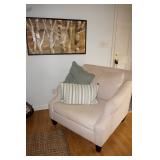 AVAILABLE Rooms to Go 2 chairs