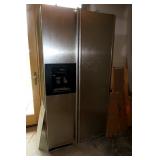 KITCHENAIDE SUPERBA side by side Stainless steel fridge