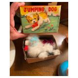 VTG hopping dog