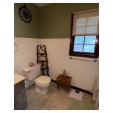 Oak shelf and oak bench, bathroom items