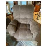 50% Off the Last Day of 2-Day Estate Sale in Beverly Hills, FL